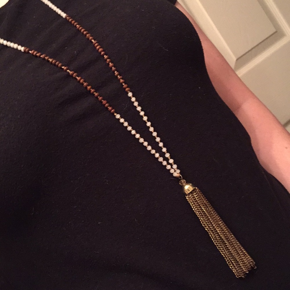gold tassel necklace
